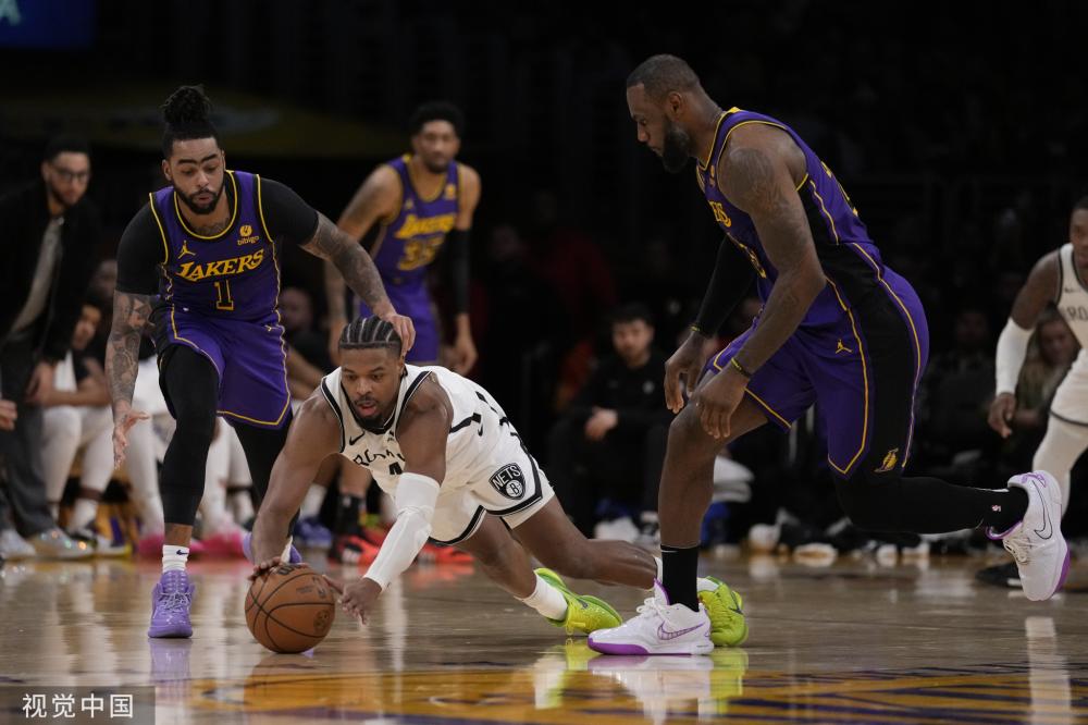 在运动场上 在运动场上