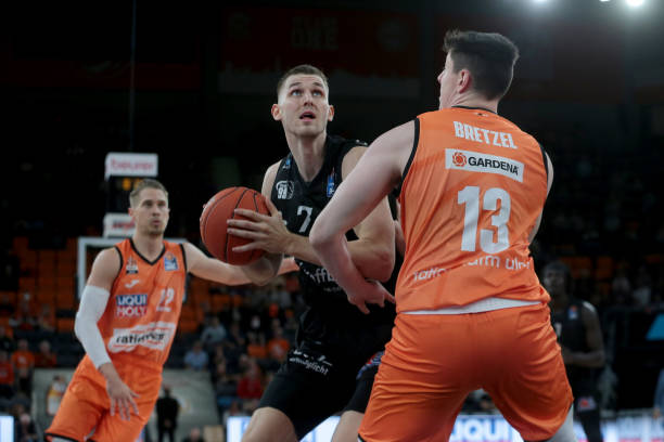 他以首轮2 他以首轮2